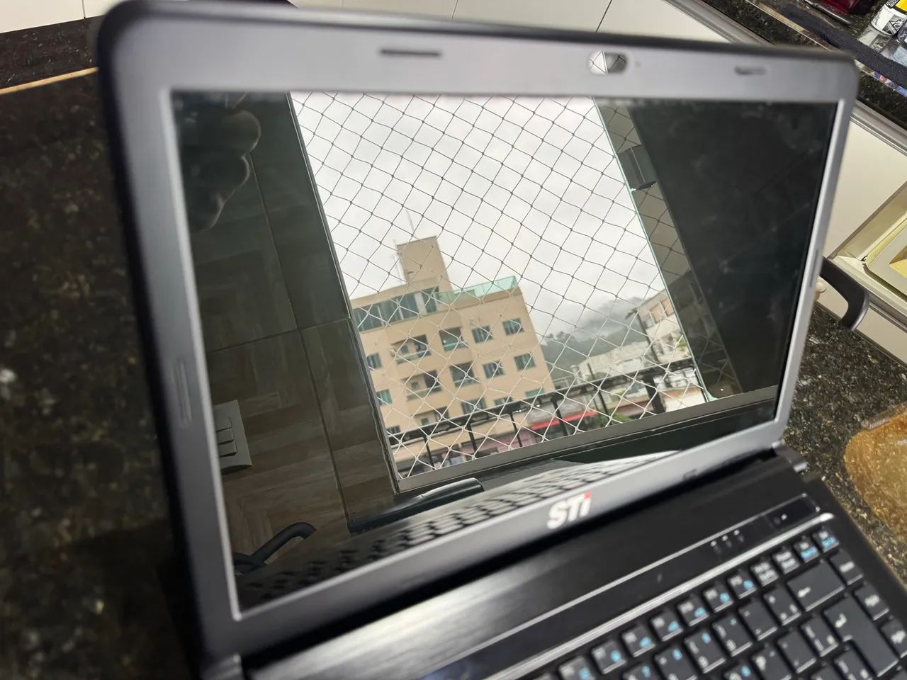 Notebook Sti Na 1401 Com Defeito Para Retirada De Peça - Foto 2