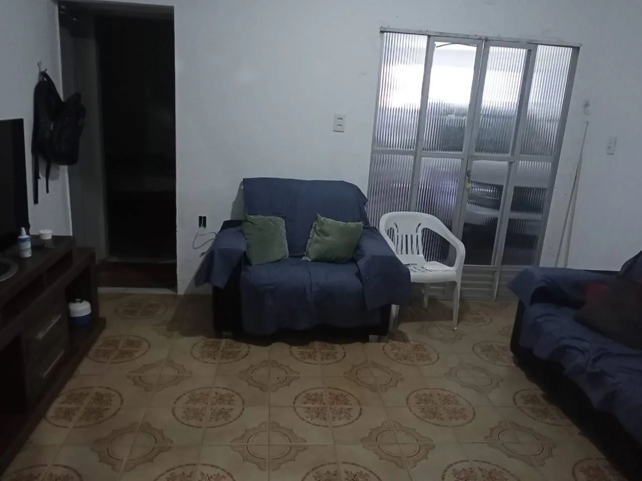 CASA EM RUA PÚBLICA - EDUARDO GOMES-13