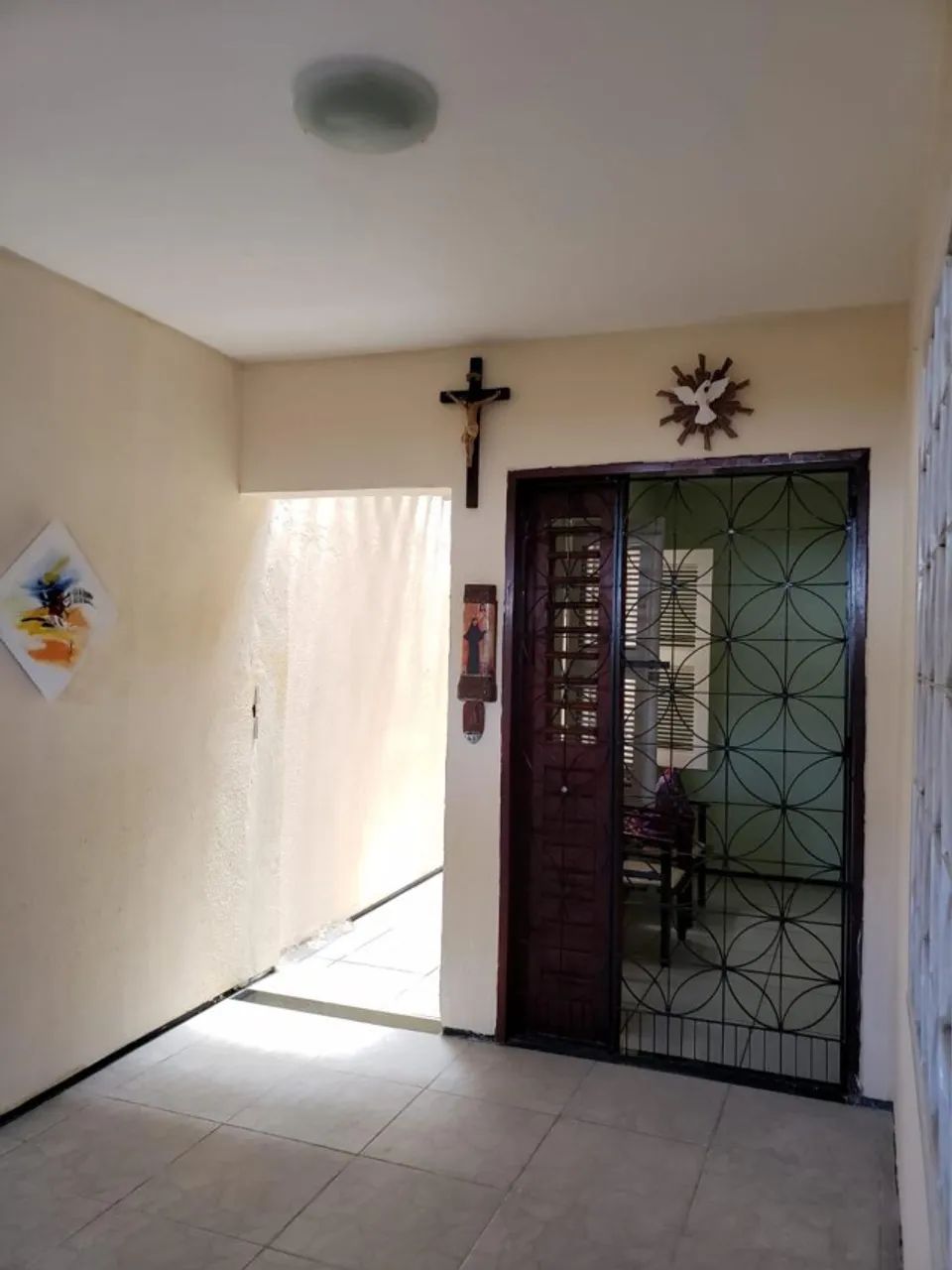 Vende Casa ? OPORTUNIDADE NO MONTESE - AMPLA E BEM LOCALIZADA! - Foto 2