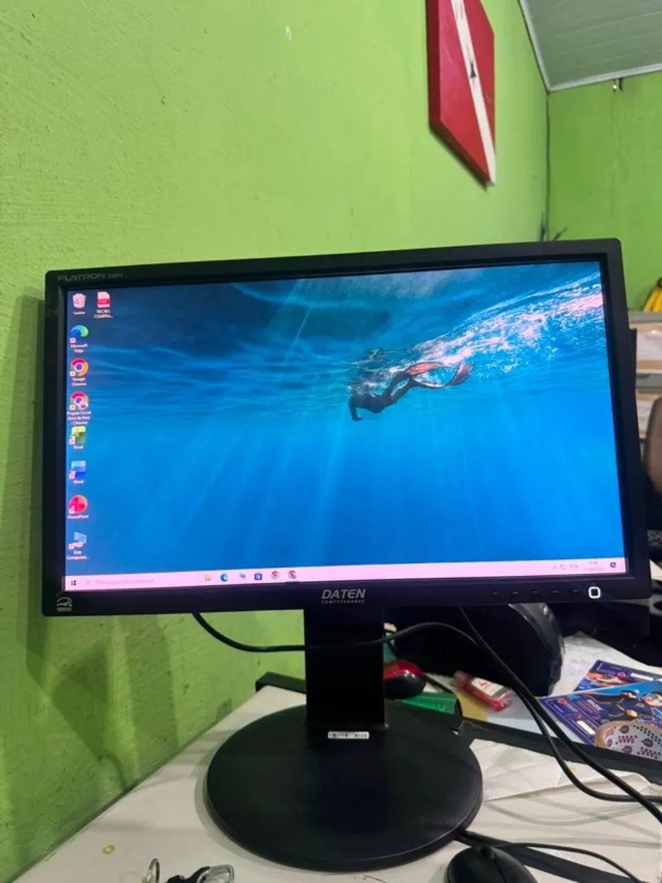 Monitor 20 polegadas - DATEN