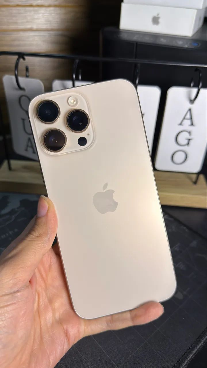 iPhone 16 Pro Max