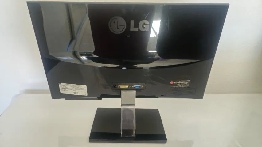Monitor LG 20" LED - Foto 2