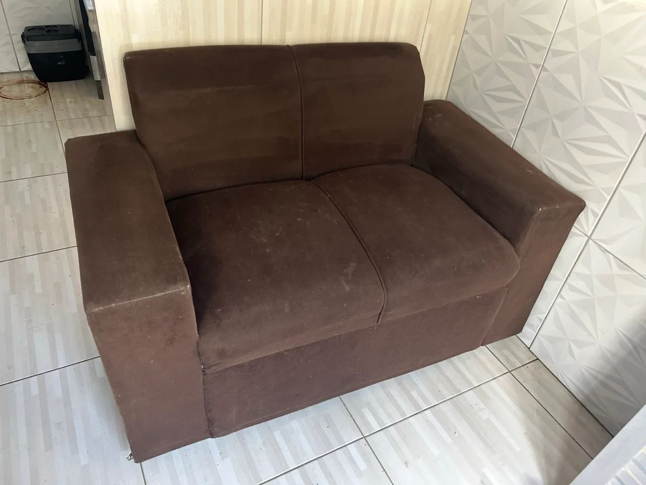 Vende-se sofa de dois lugares 