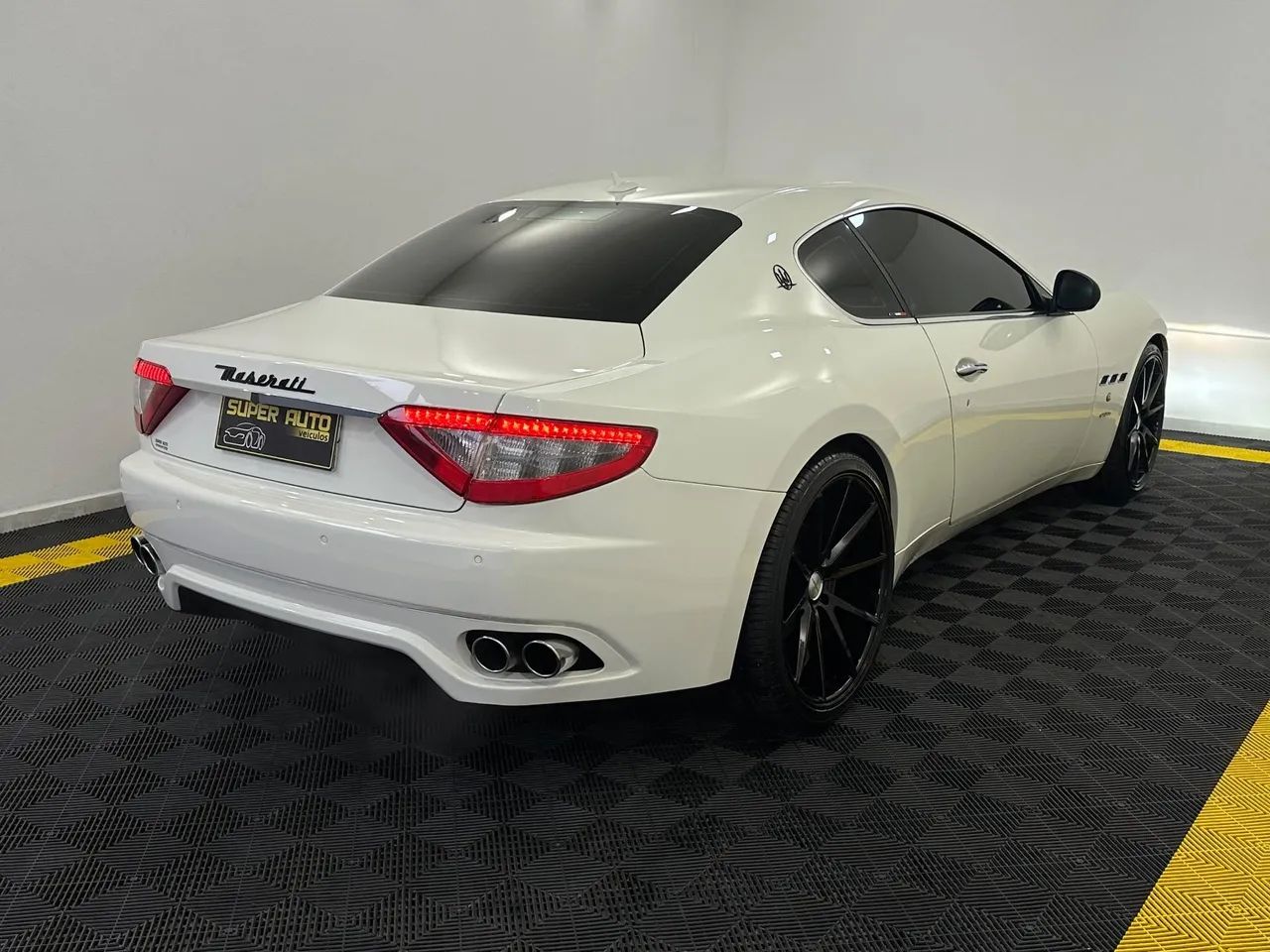 Maserati GranTurismo 4.2 V8 32V 405cv, foto 10 de 20