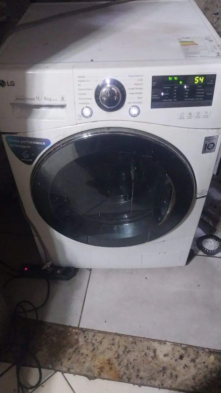 Maquina lava e seca LG com defeito 