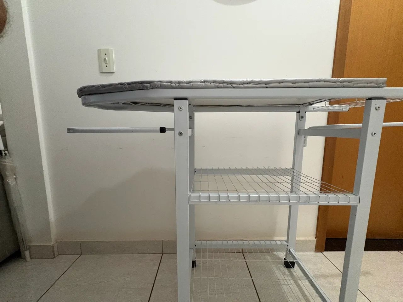 Mesa de passar roupa  - Foto 2