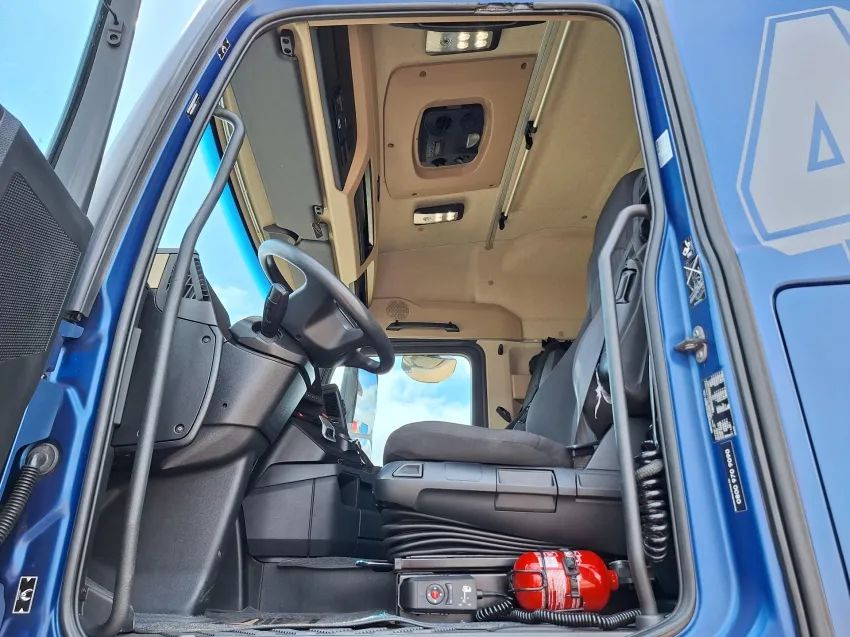 MB ACTROS 2548 ANO 2022/2023 EDICAO LIMITADA. - Foto 8