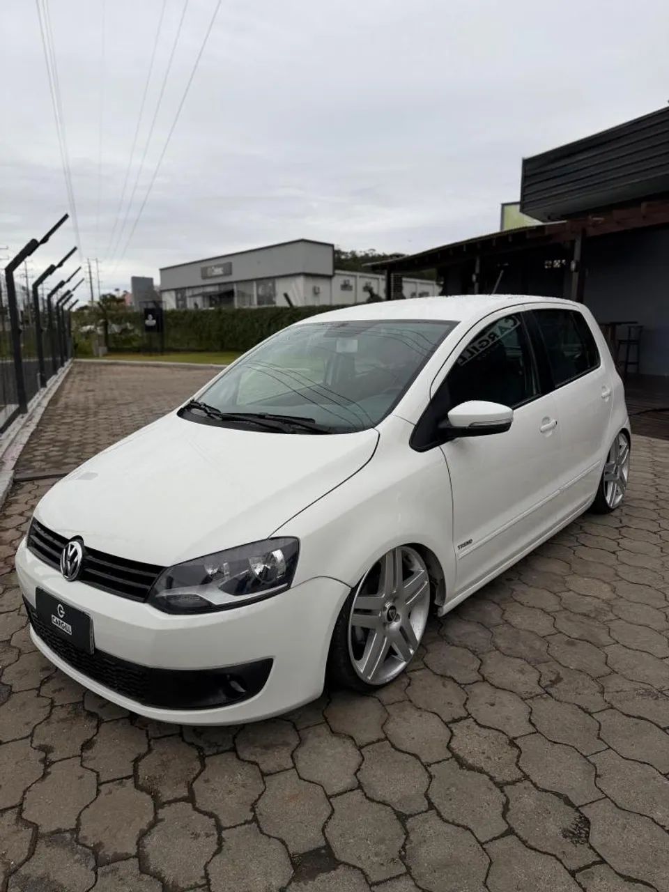 Volkswagen Fox 1.0 MI Total Flex 8V 5P 2014 - Foto 4