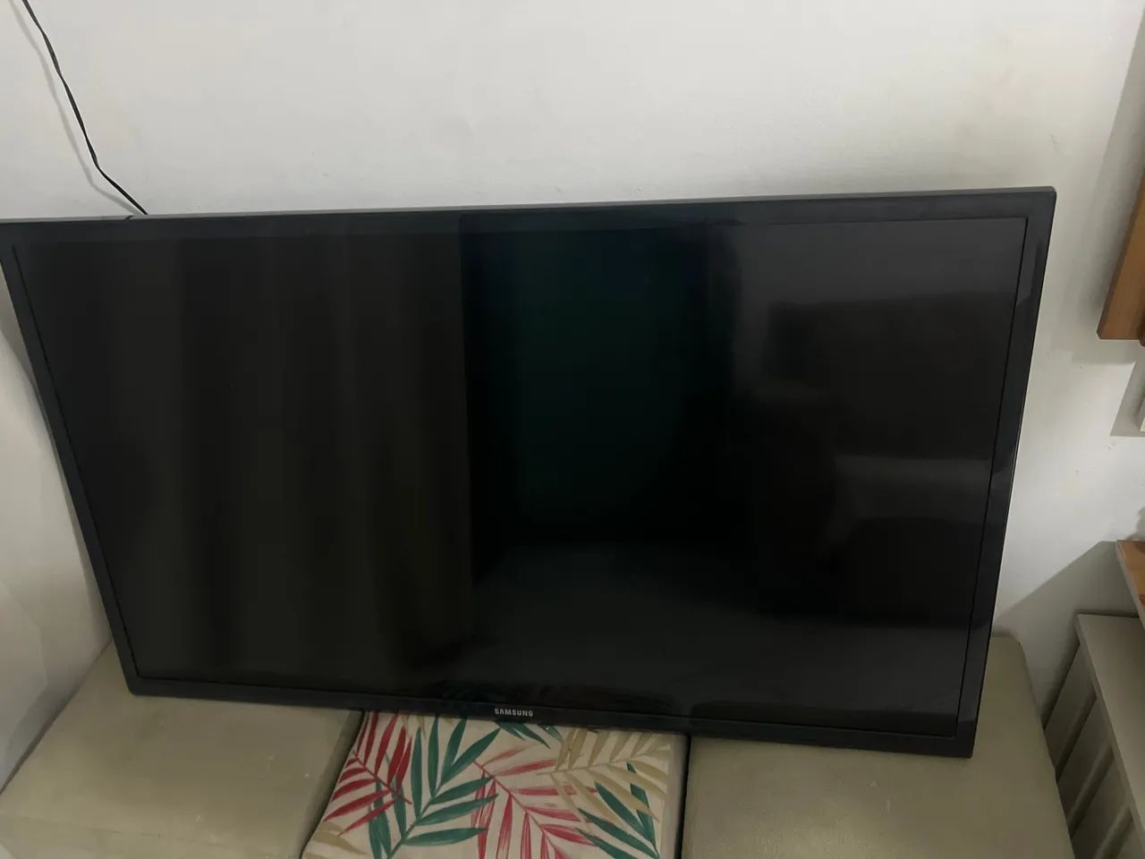 Vendo TV Samsung, NÃO É SMART 40 POLEGADAS  - Foto 2