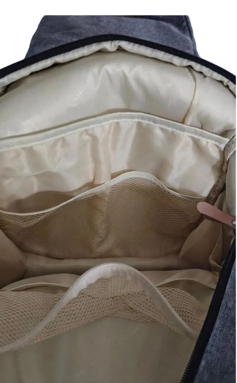 Mochila Maternidade Land Luxury - cinza com preto. - Foto 3