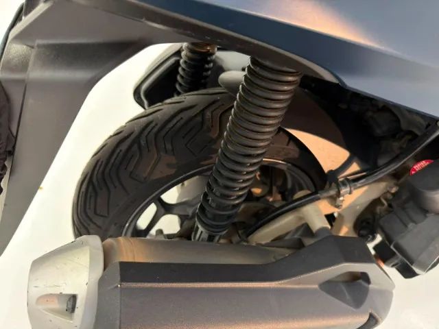 Honda PCX 160 DLX ABS - Foto 3