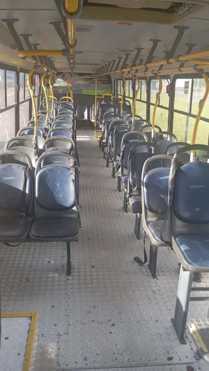 Ônibus  escolar vários modelos  - Foto 6