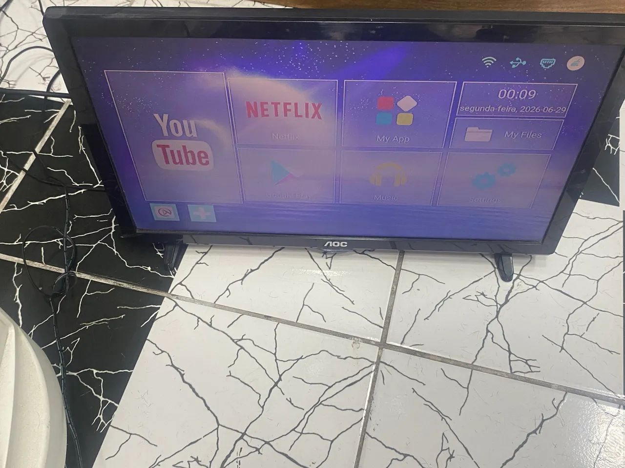 Vendo tv monitor aoc 20 polegadas. Obs não Smartv  - Foto 2