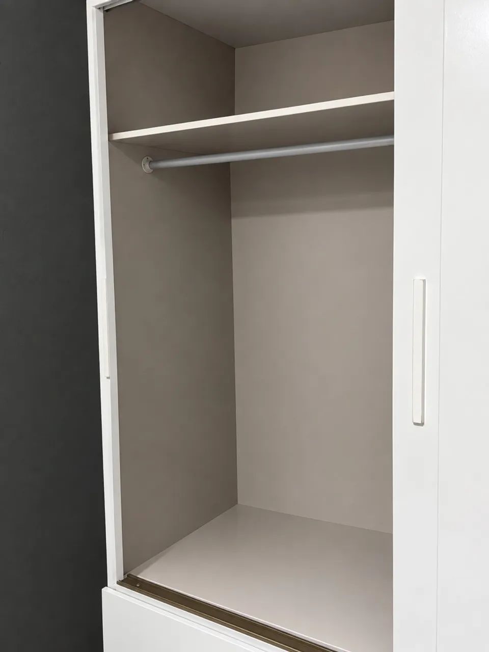 Vende se Guarda Roupa - Foto 3