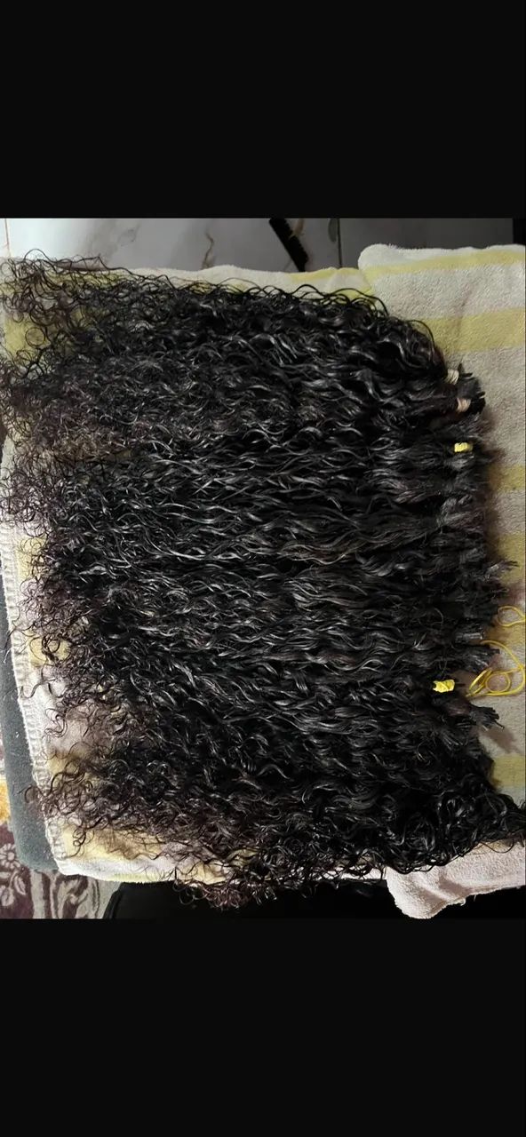 Cabelo humano cacheado 