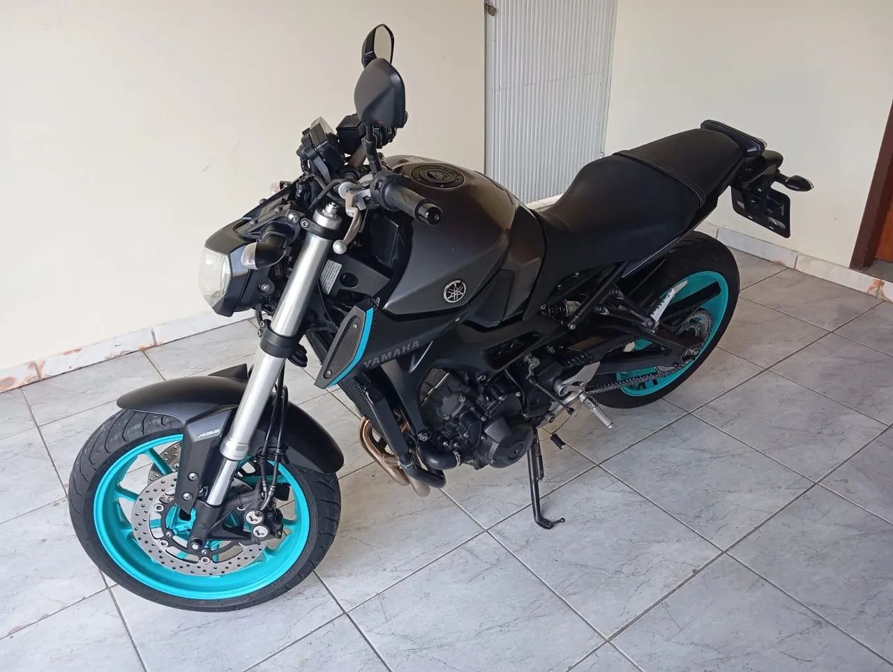 MT09 ABS impecável.