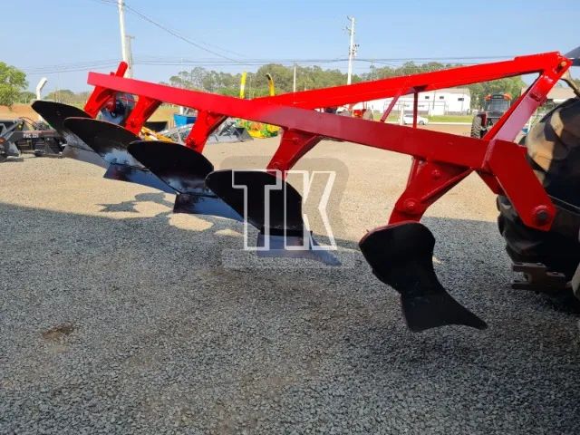 cod. 915 - ARADO DE AIVECA 5 BICOS IKEDA - Tk Tratores Nova Andradina-MS - Foto 2