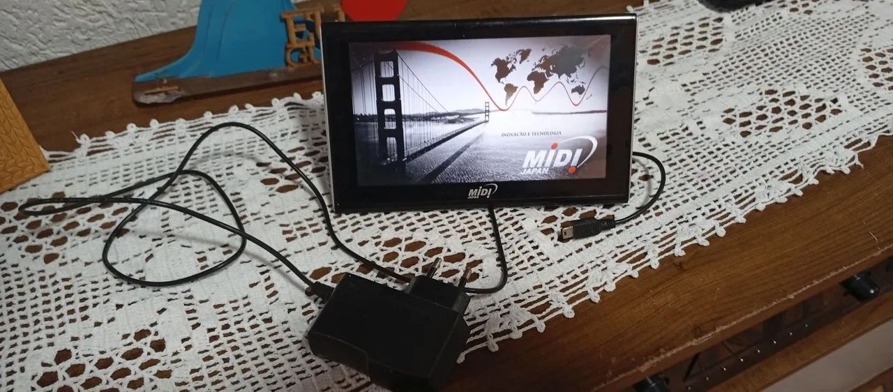 Tv portátil e GPS tela 7 polegadas tv digital bluetooth FM cartão e fonte bateria boa  - Foto 4