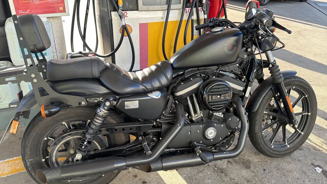 Iron 883 