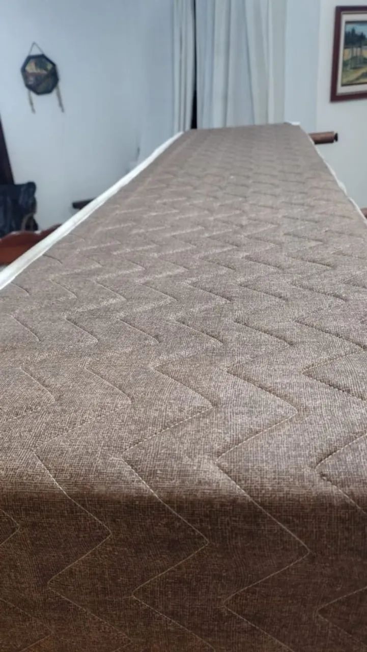 Excelente cama casal com colchão  - Foto 2