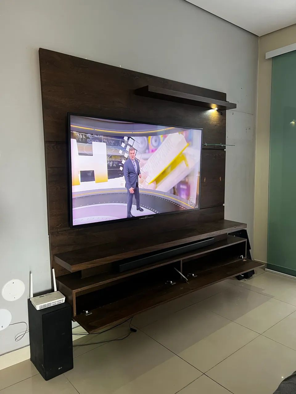 Rack suspenso para TV 55 polegadas 