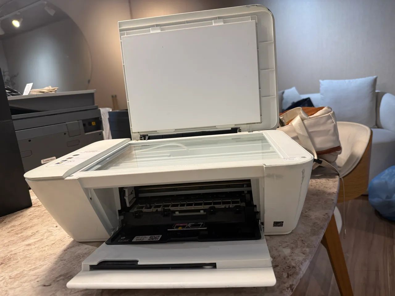 Impressora HP DeskJet 1516 com Defeito para Peças - Foto 3