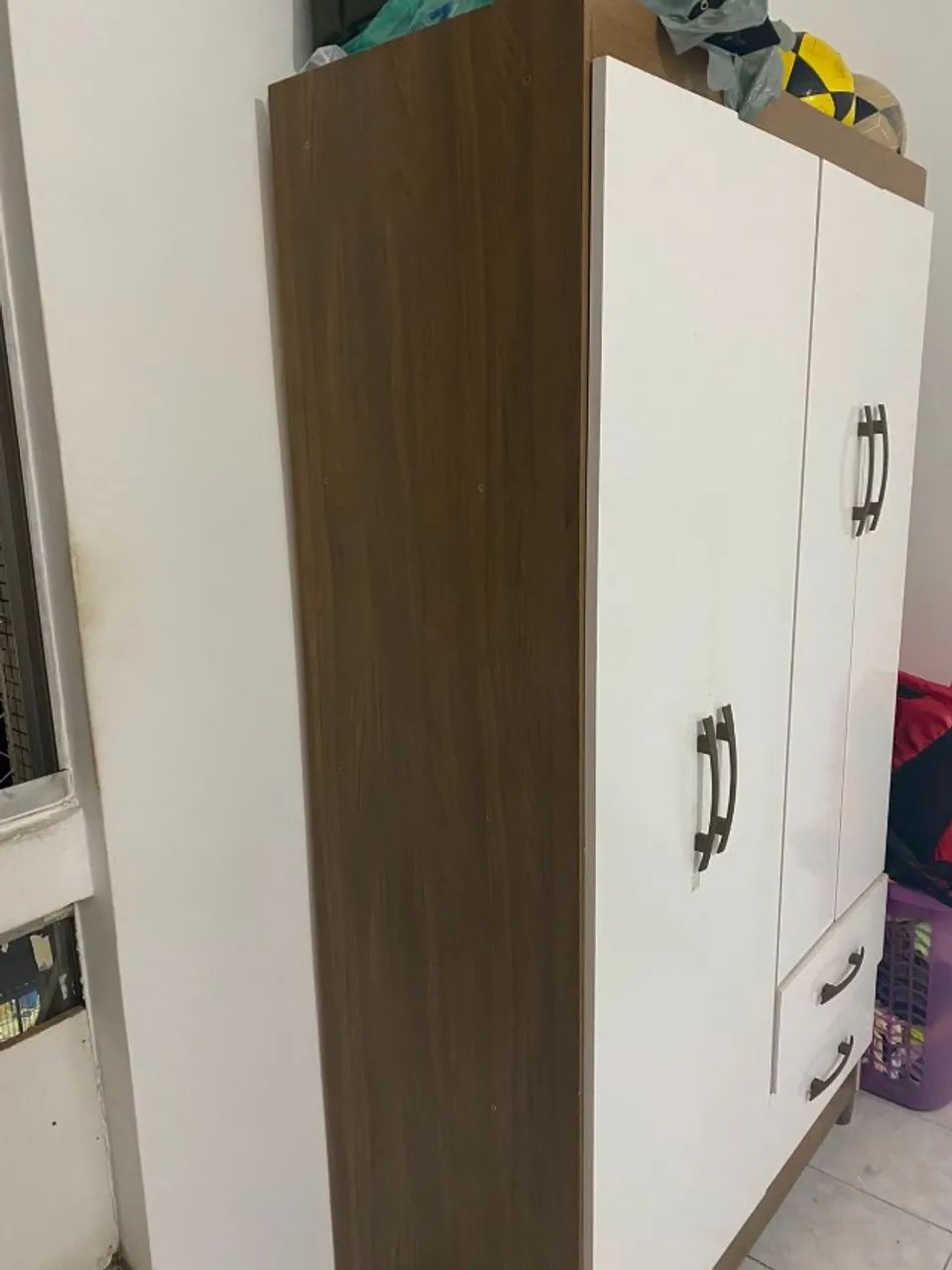 4-Door, 2-Drawer Wardrobe