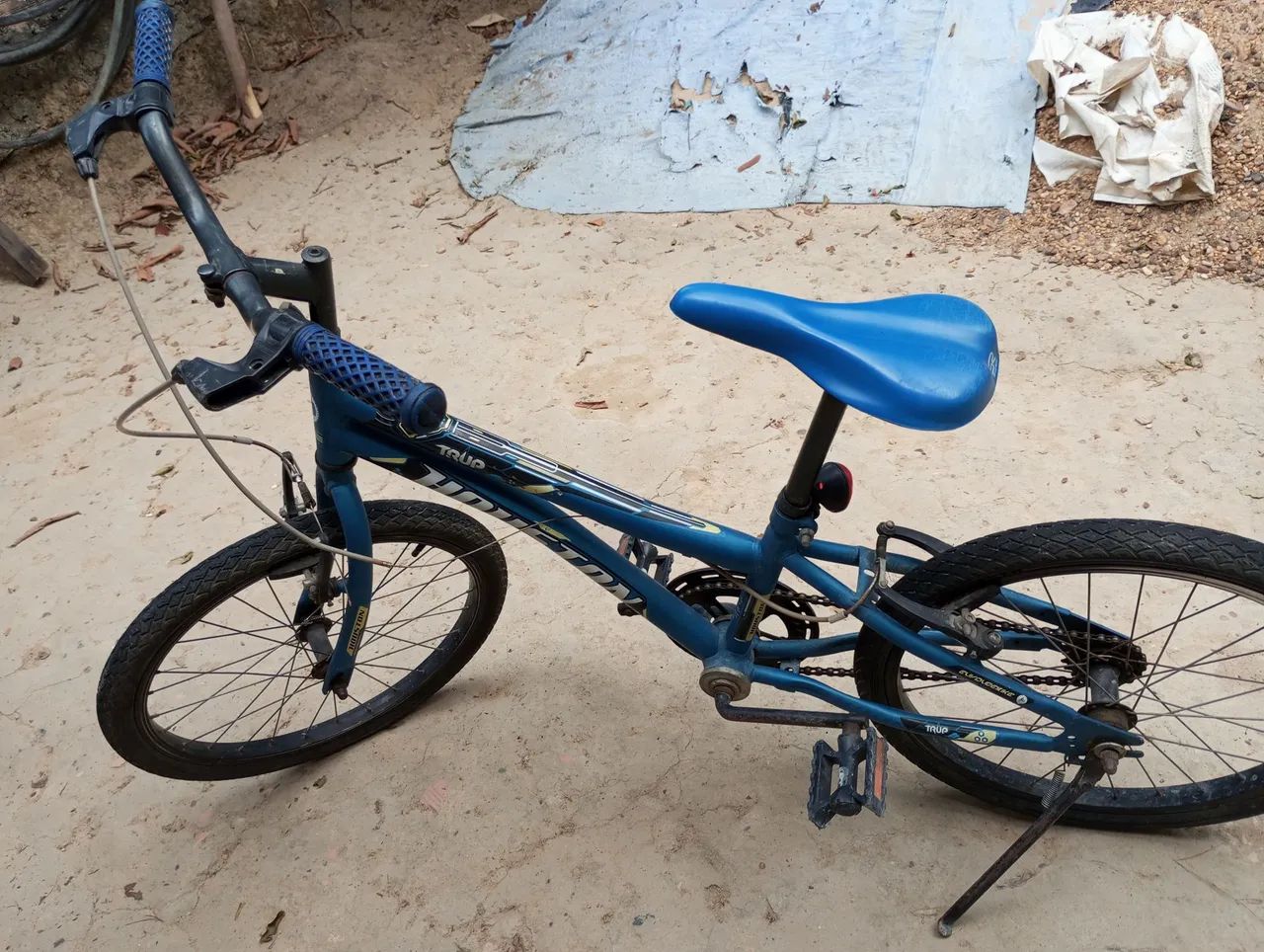 Bicicleta usada.