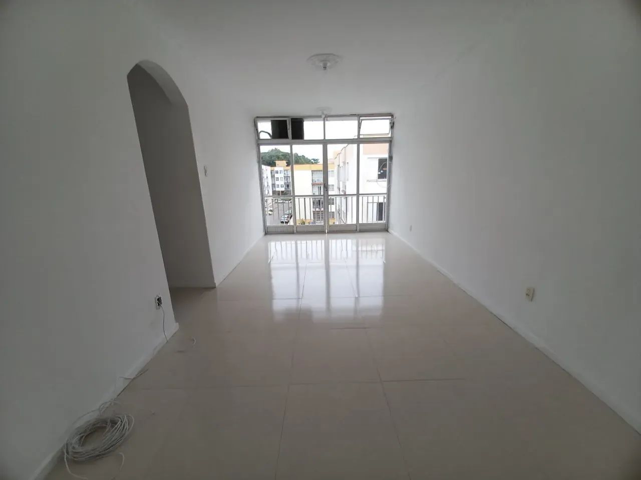 Imóvel para aluguel e venda tem 65 metros quadrados com 2 quartos em Abraão - Florianópoli