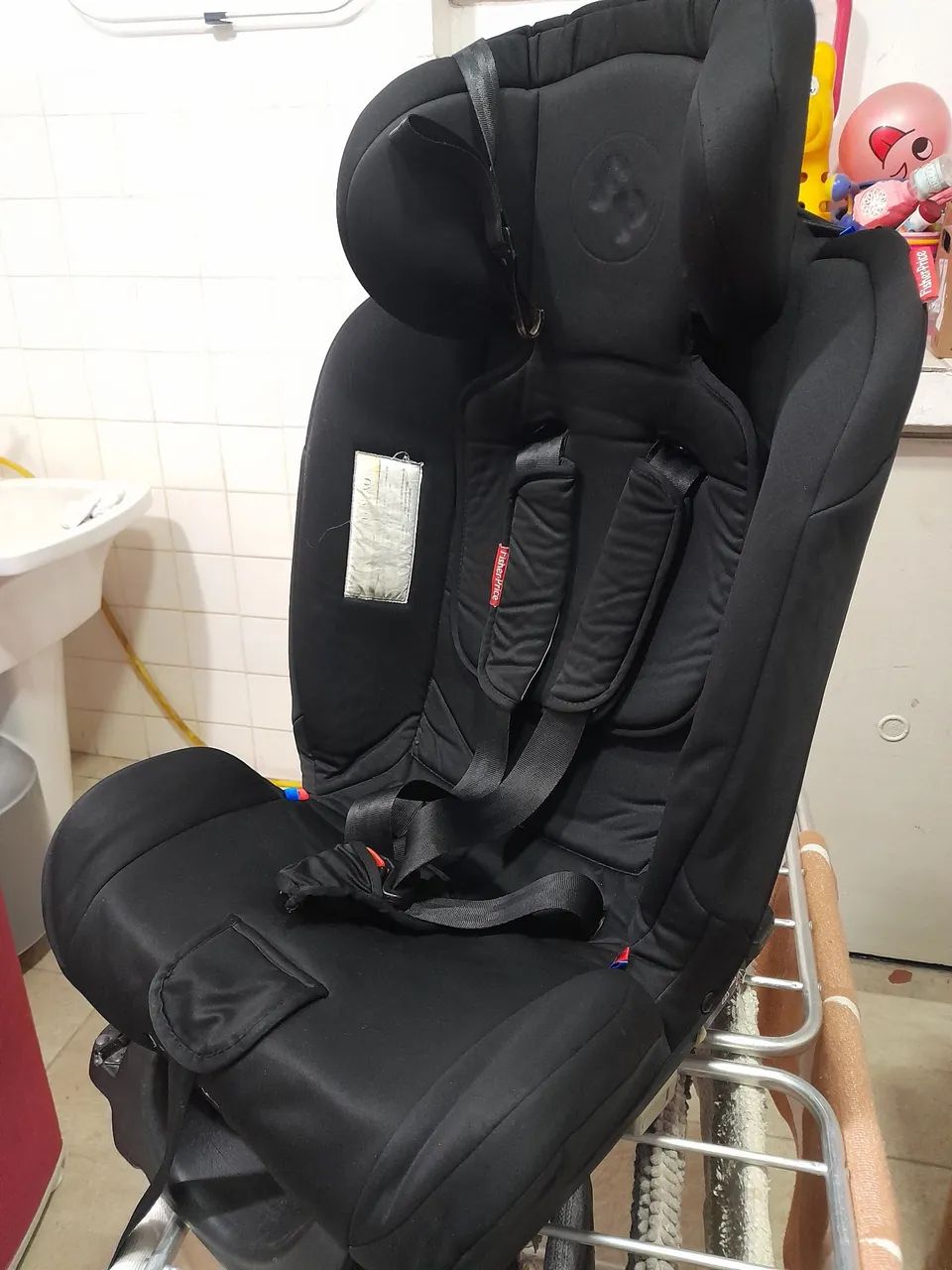 CADEIRINHA INFANTIL AUTOMÓVEL 