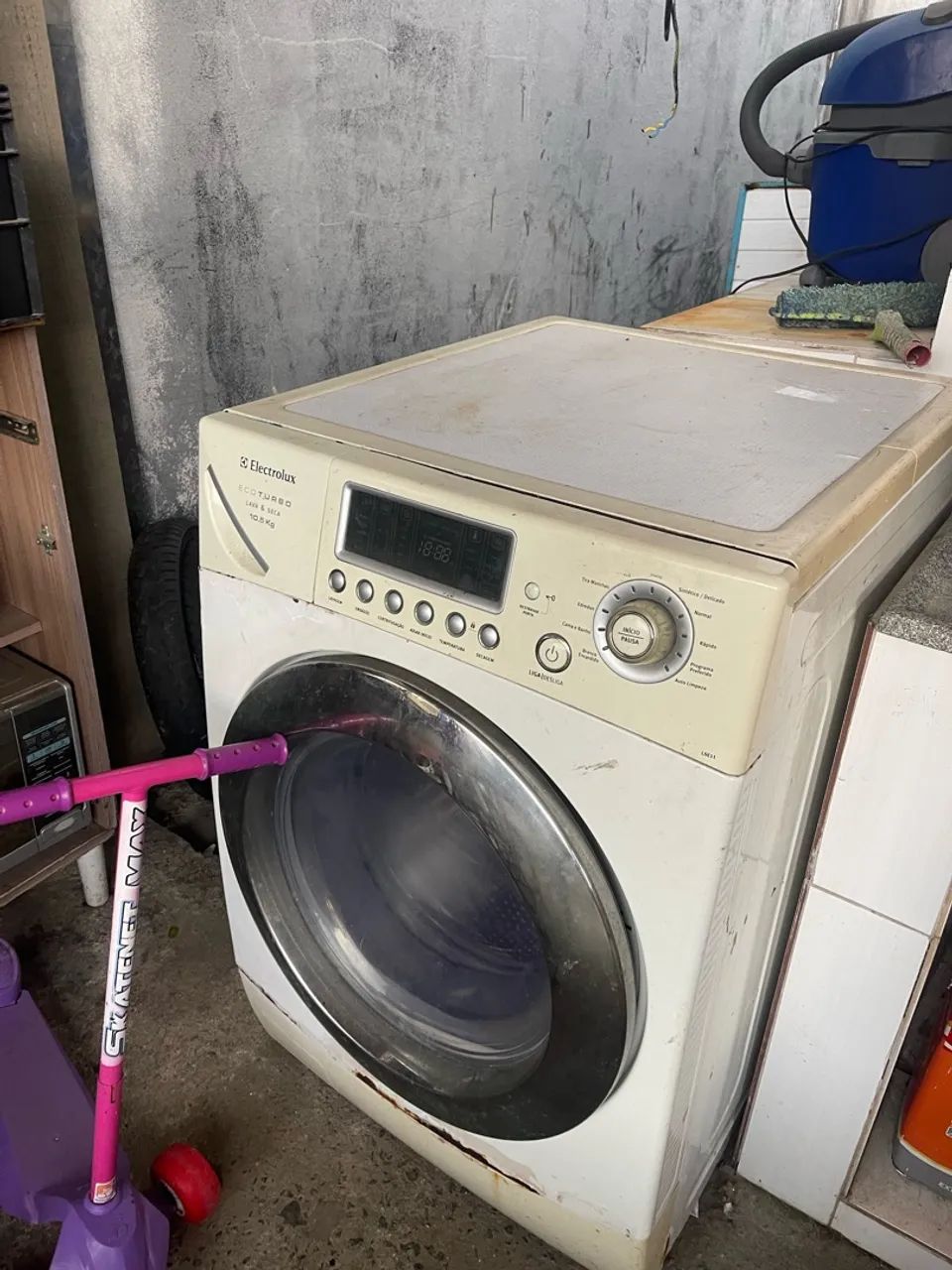  Vendo lava e seca Eletrolux 