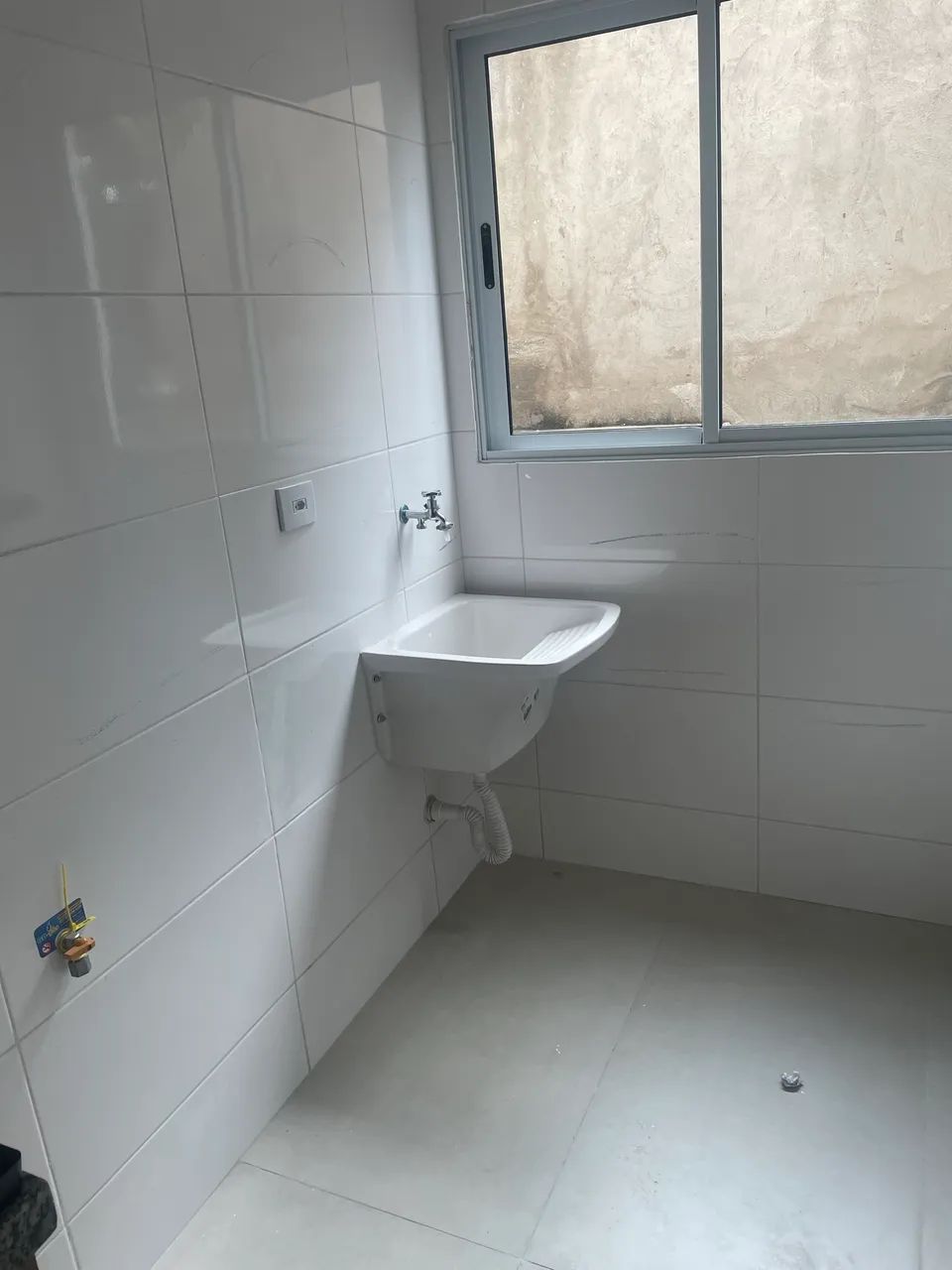 Aluga se quarto e cozinha em perus  - Foto 5