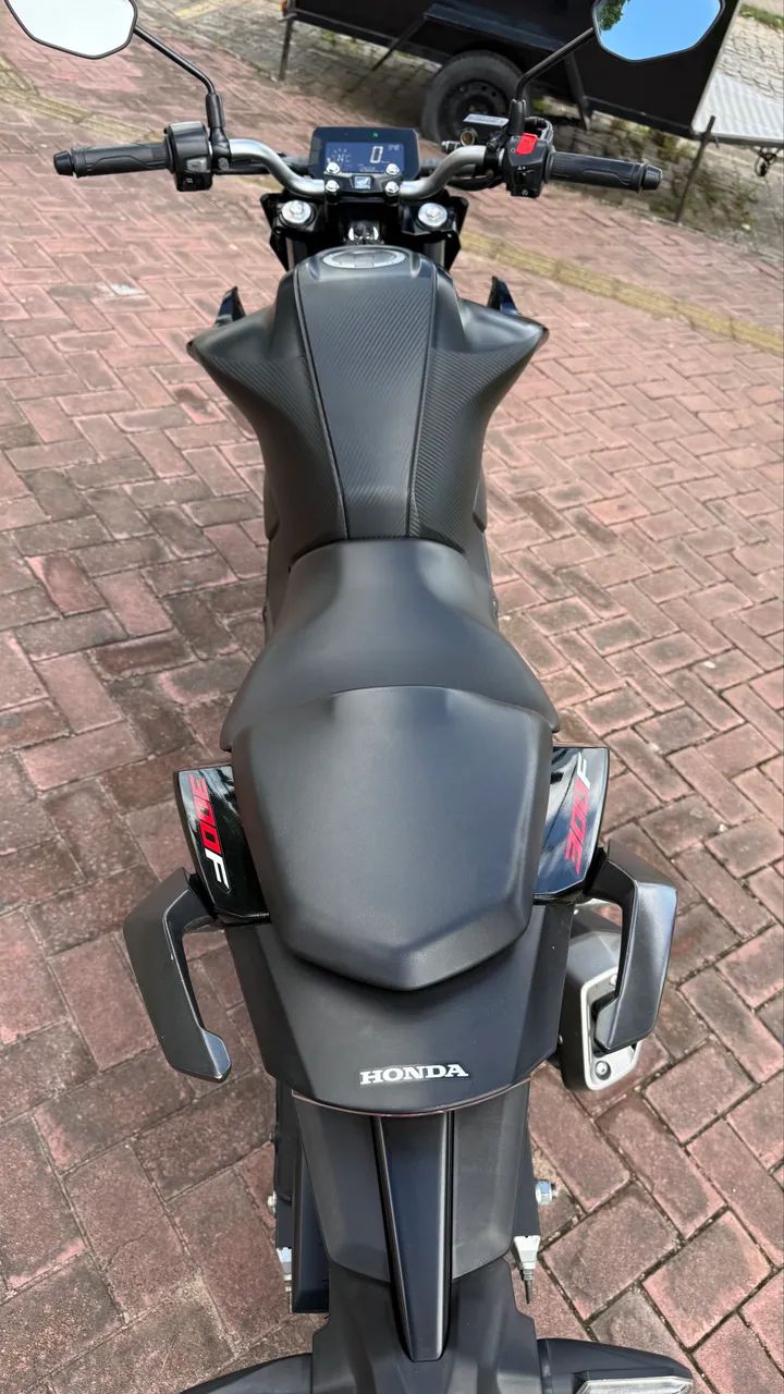 CB 300f 2023 - Foto 5