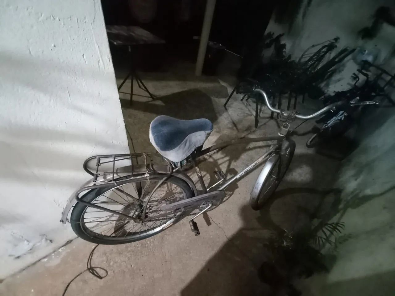Bicicleta Monark dos anos 80. - Foto 3