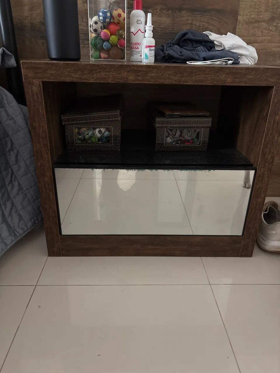 Mesa cabeceira