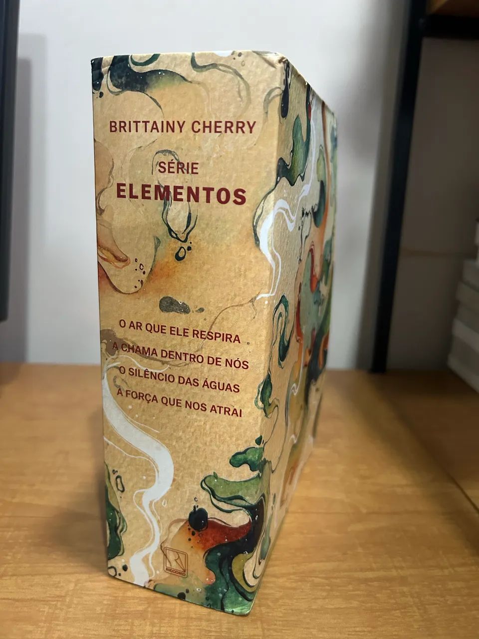 Box - Elementos - Brittainy Cherry - Foto 3