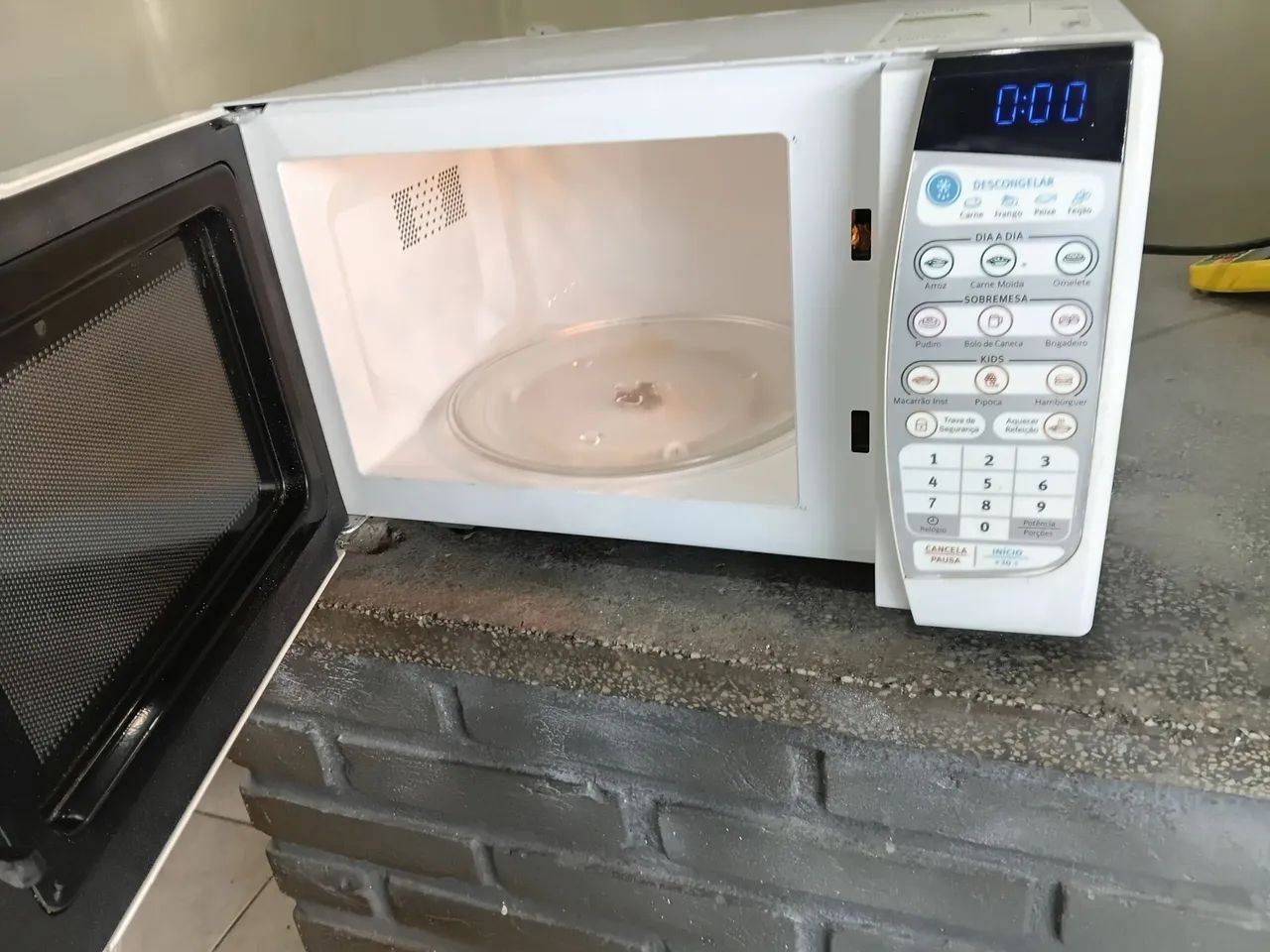 Microondas Electrolux  novíssimo  - Foto 2