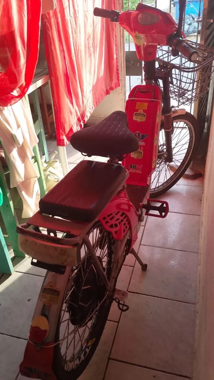 Bicicleta elétrica com documentação e revisão em dia - Foto 2