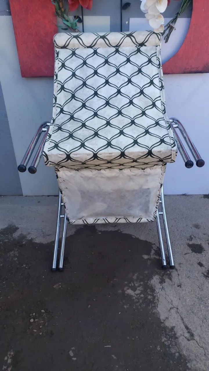 Abstract Black and White Pattern Single Armchair436600703896135681
