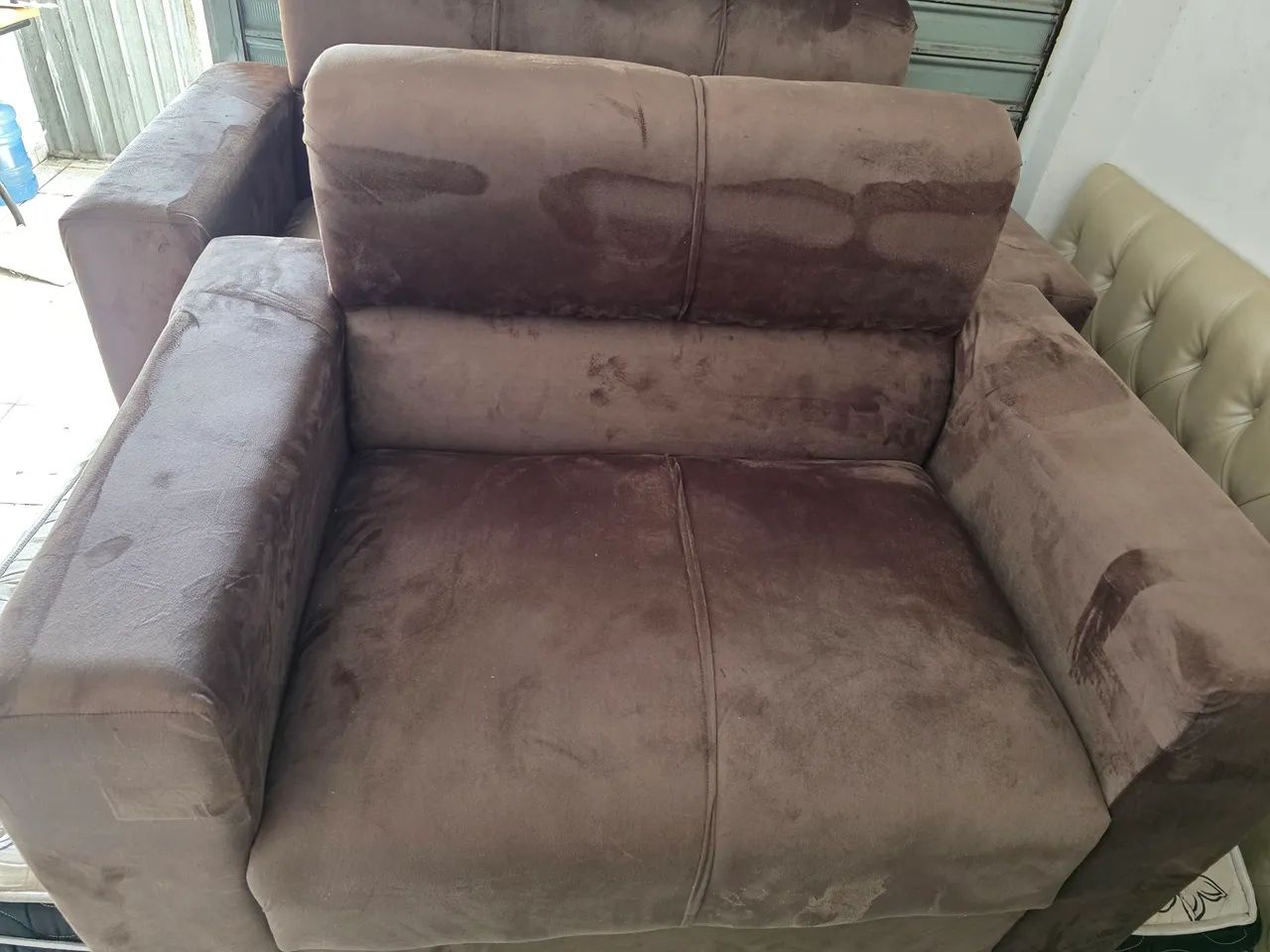 Sofá 2 e 3 lugares novos - Foto 4