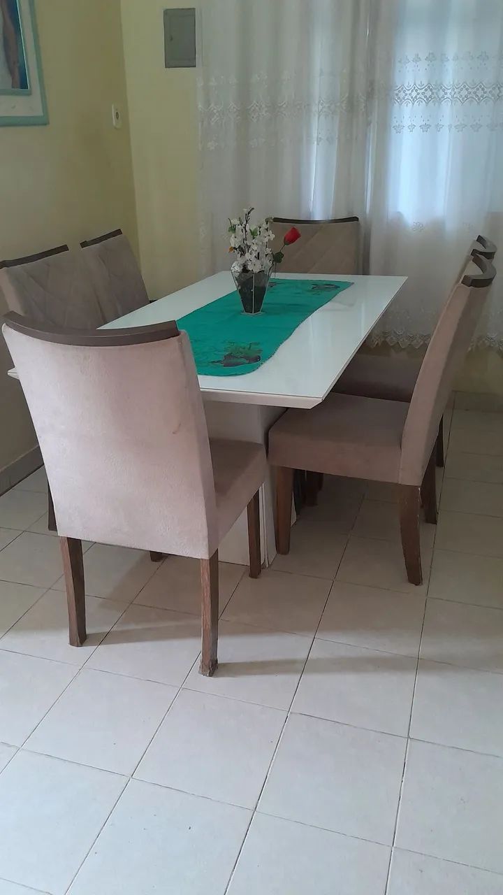 Mesa de jantar 6 cadeiras