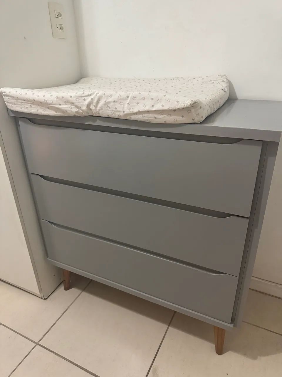 Cômoda trocador com 3 gavetas 