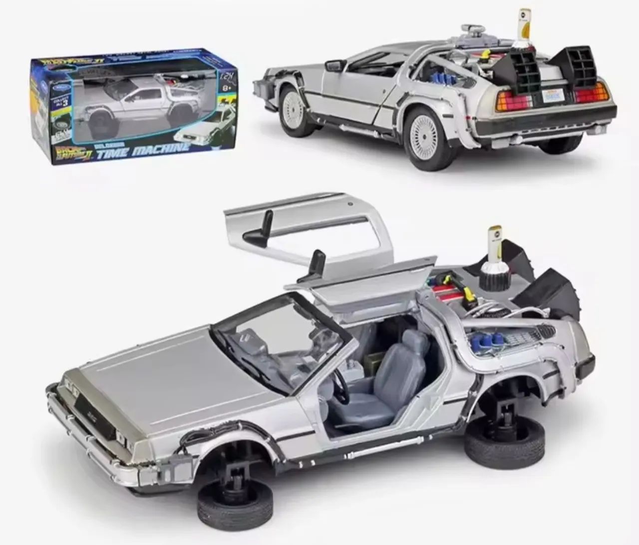 DeLorean Back to the Future Brand New and Sealed 1/24