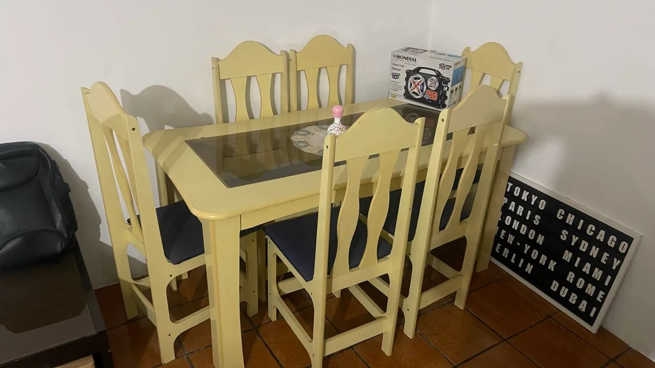 Mesa com 6 cadeiras  - Foto 4