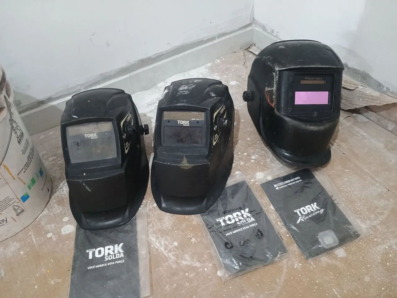 3 máscaras de solda velha