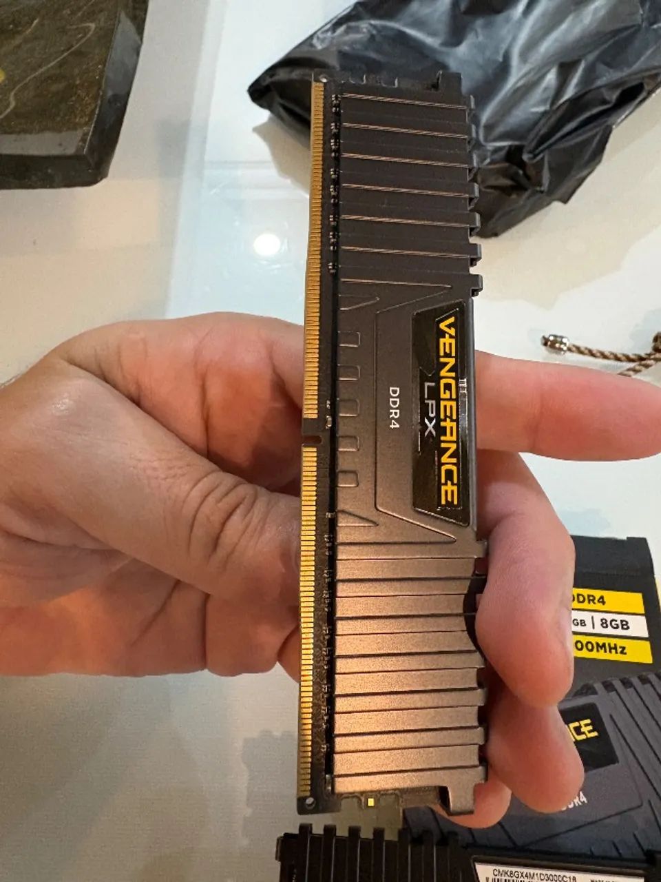 Memória Corsair 1x8gb DDR4 -3000MHZ - Foto 2