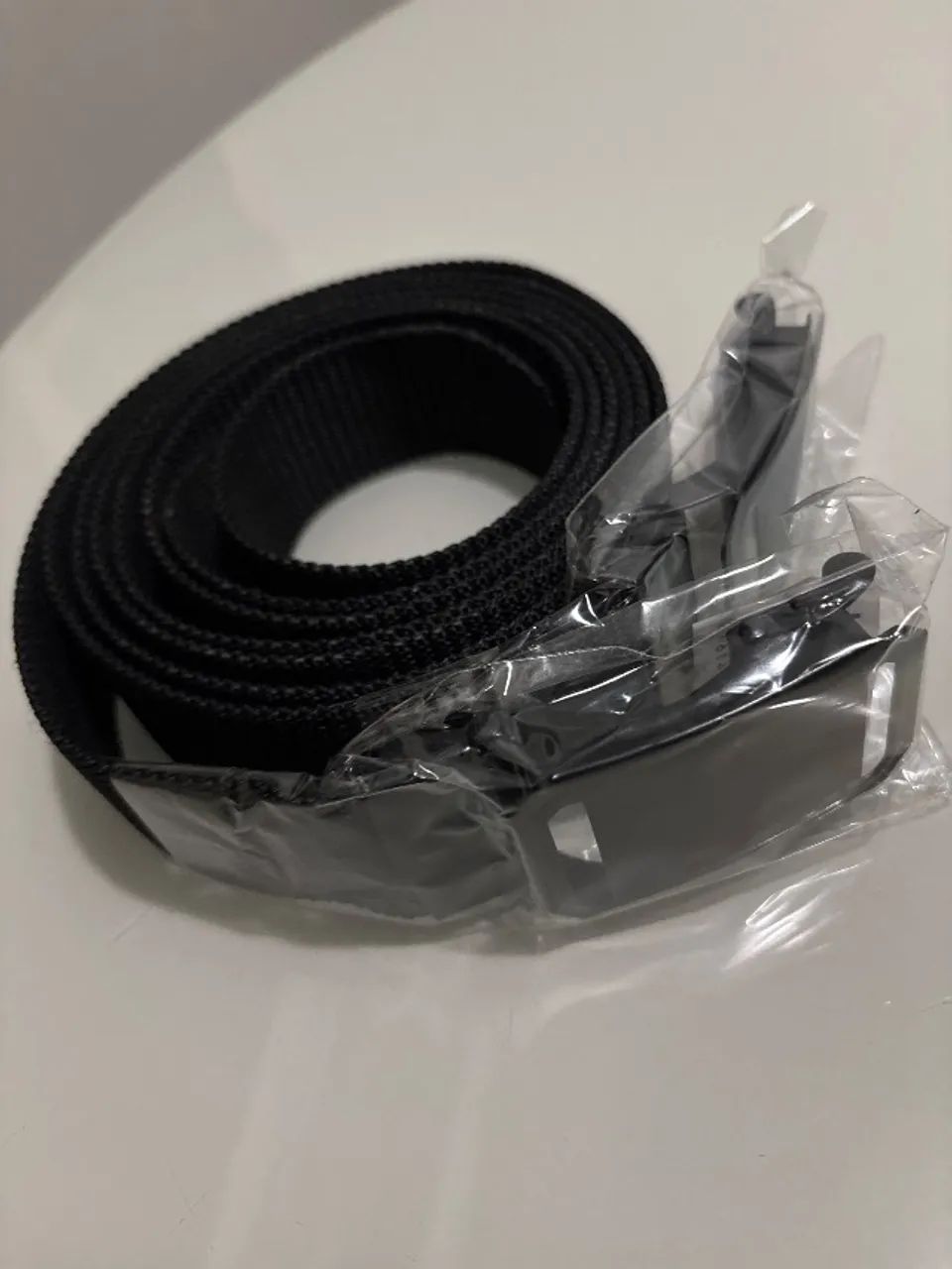 2 Cintos em nylon com fivela de engate 