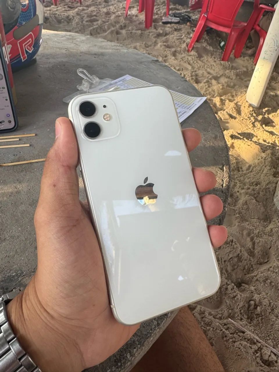 Vendo iPhone 11 todo original 