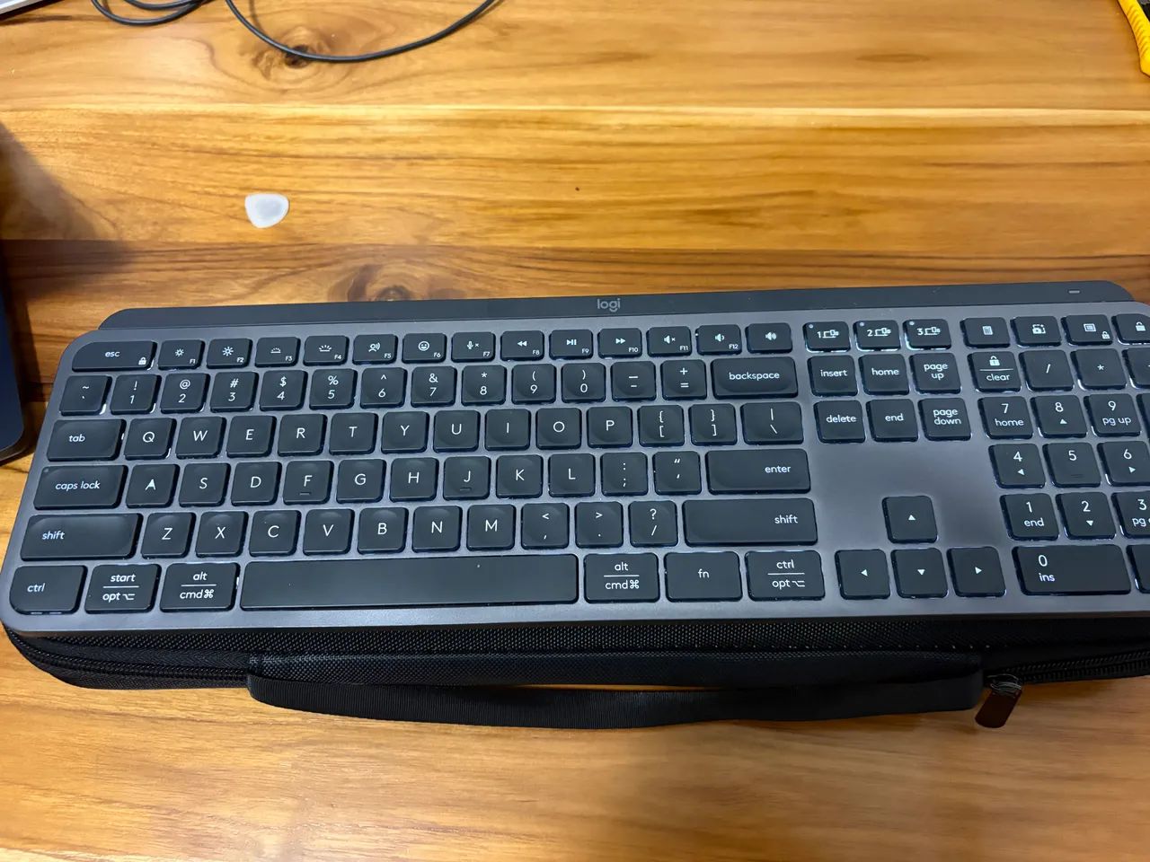 Teclado Logitech MX Keys