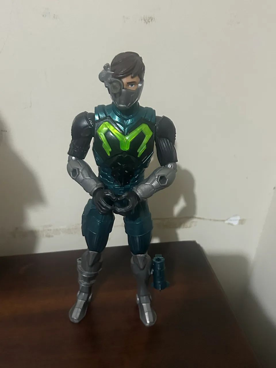 Boneco do Max Steel
